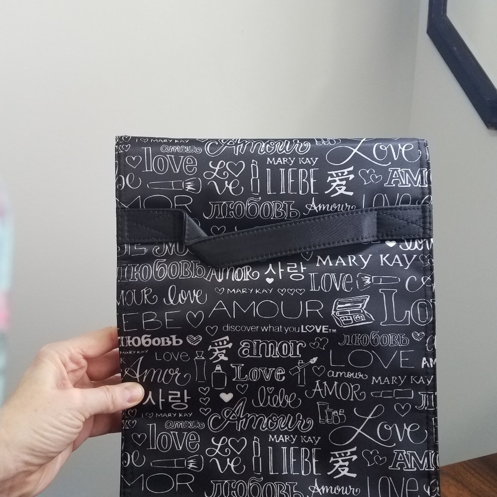 MaryKay Fold Out Makeup Tote
